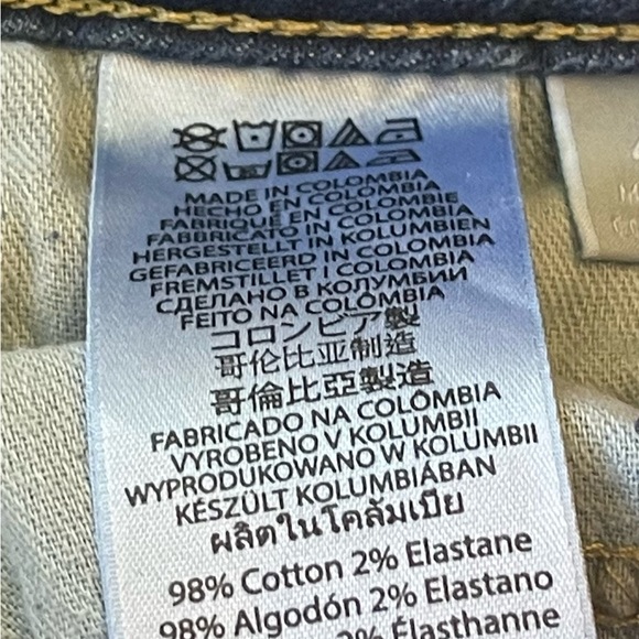 Michael Kors Izzy Skinny Jeans - Picture 9 of 9